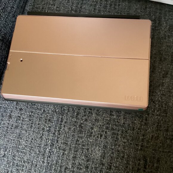 New RCA 2-in-1 Notebook/tablet w/keyboard & head phone - Picture 4 of 7